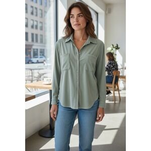 GRACE The Perfect Fit Size XL Sage Green Faux Leather Button Front Shirt Women